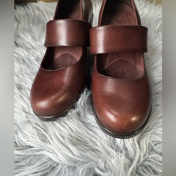Dansko Womens size 40 Mary Jane Leather Heels Brown Slip On - Picture 4 of 8